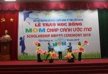 Scholarship Award Ceremony – “MOM makes dreams come true” in 2019.